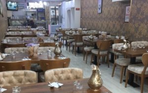 Defolu kanepe istikbal FİYATI: 250 TL 21 2.el lokanta masa sandalye cafeler içinde uygun