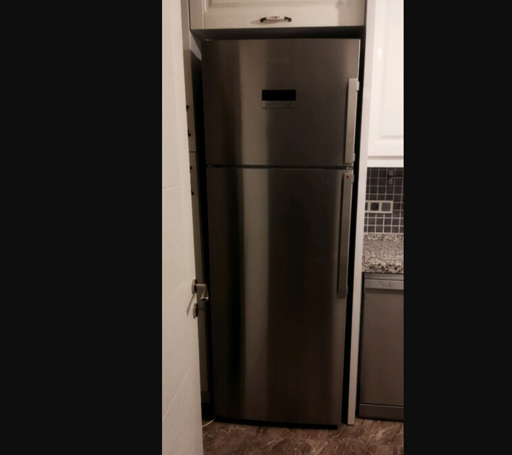 spot defolu arçelik siyah cam inox buzdolabı 2 arcelik siyah cam inox buzdolabi 1